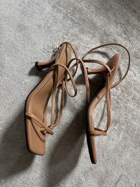 Women's Tan Strappy Square-Toe Heeled Sandals